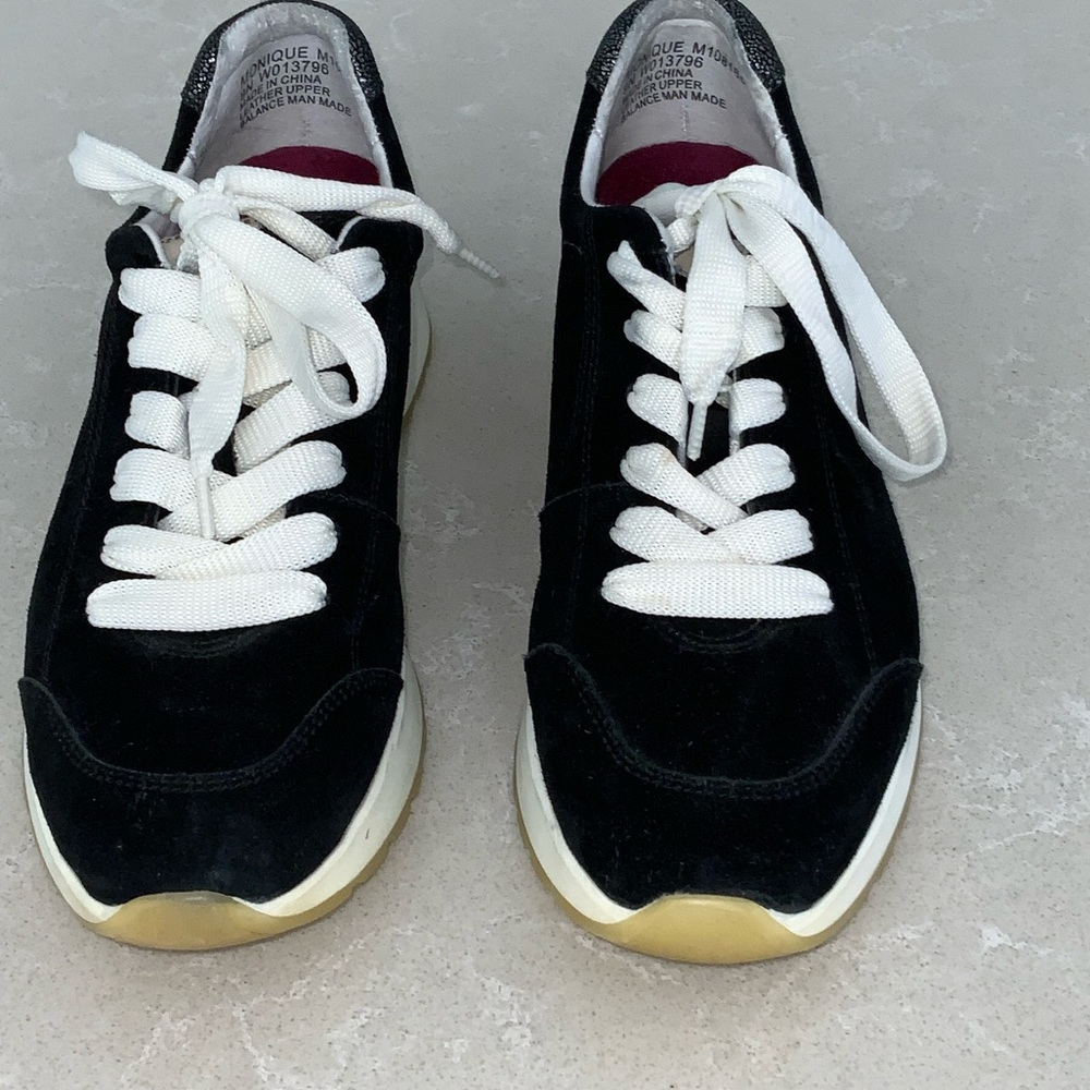 Munro Black and White Athletic Shoes